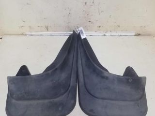 bryzgovik-zadnii-2-stuki-toyota-avensis-t25-art-61589