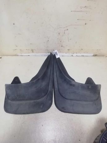 bryzgovik-zadnii-2-stuki-toyota-avensis-t25-art-61589-big-0