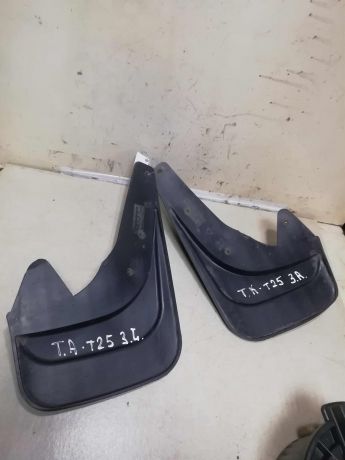 bryzgovik-zadnii-2-stuki-toyota-avensis-t25-art-61589-big-5