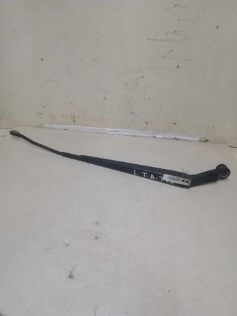 povodok-stekloocistitelia-levyi-toyota-avensis-t250-gor-art-62040-big-0