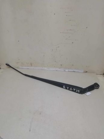 povodok-stekloocistitelia-pravyi-toyota-avensis-t250-gor-art-62041-big-0