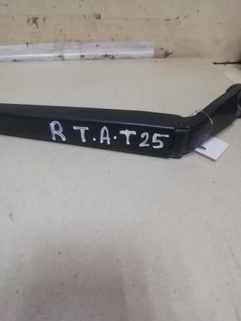 povodok-stekloocistitelia-pravyi-toyota-avensis-t250-gor-art-62041-big-1