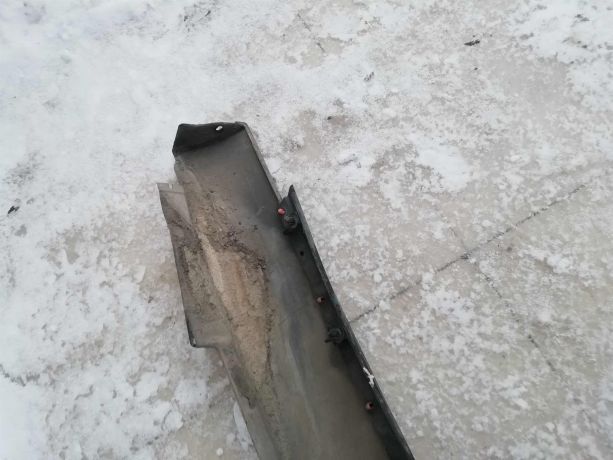 nakladka-na-porog-levaia-toyota-avensis-t250-gor-art-62584-big-3