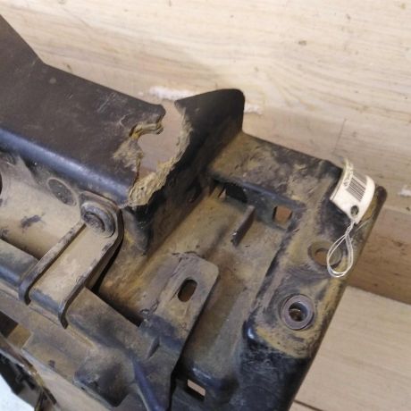 peredniaia-panel-televizor-peugeot-407-20-defekt-art-63293-big-1