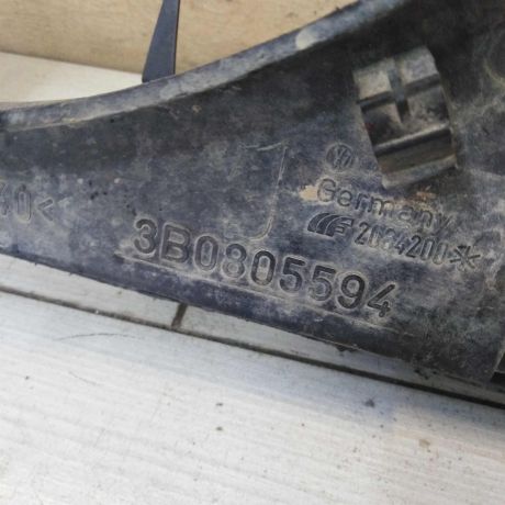 peredniaia-panel-televizor-volkswagen-passat-b5-bu-original-art-64592-big-5