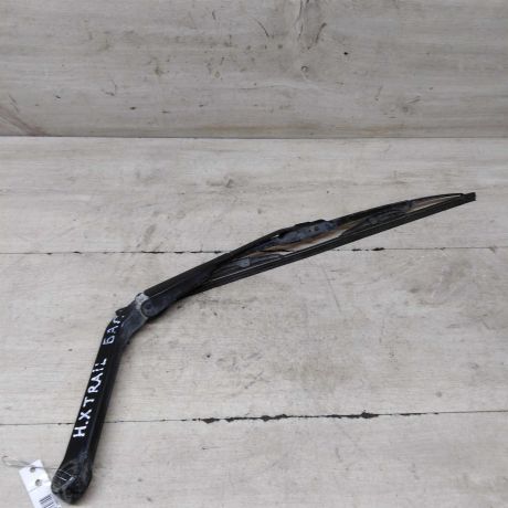 povodok-stekloocistitelia-kryski-bagaznika-nissan-x-trail-t30-art-64667-big-0