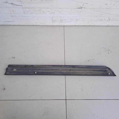 molding-dveri-zadnii-pravyi-niznii-skoda-superb-art-64682-big-2