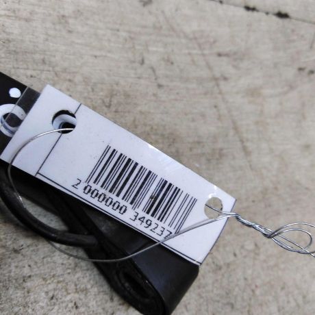 povodok-stekloocistitelia-kryski-bagaznika-mitsubishi-space-star-art-64897-big-2