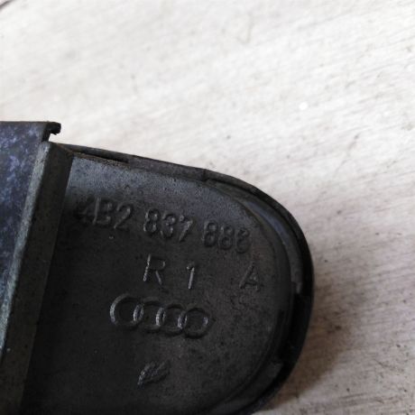 rucka-dveri-zadniaia-pravaia-naruznaia-audi-a6-c5-art-65038-big-1