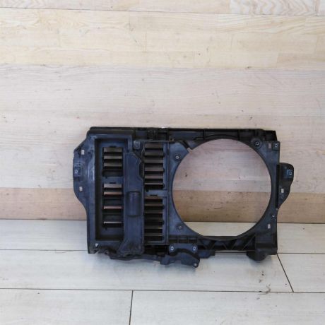 peredniaia-panel-televizor-peugeot-407-art-65391-big-0