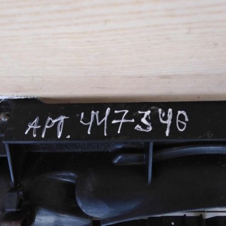 peredniaia-panel-televizor-peugeot-407-art-65391-big-1