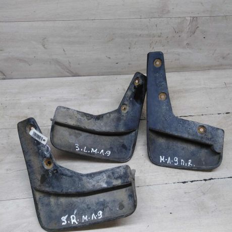 bryzgovik-mitsubishi-lancer-9-art-66221-big-0