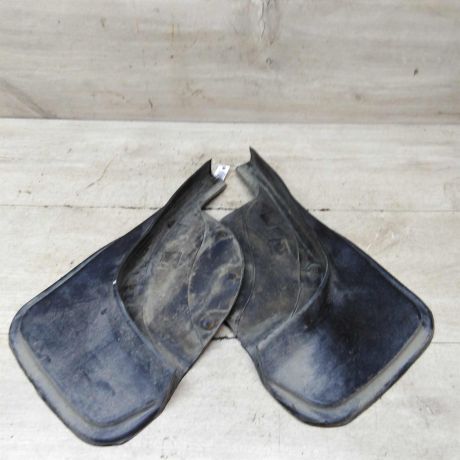 bryzgovik-renault-logan-i-art-66677-big-0