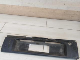 nakladka-kuzov-naruznye-elementy-pod-nomer-audi-100-c3-pod-nomer-na-krysku-bagaznika-art-67565