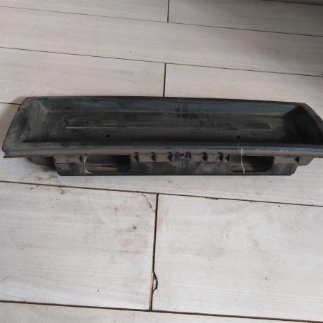 nakladka-dekorativnaia-audi-100-c4-na-krysku-bagaznika-art-71119-big-0