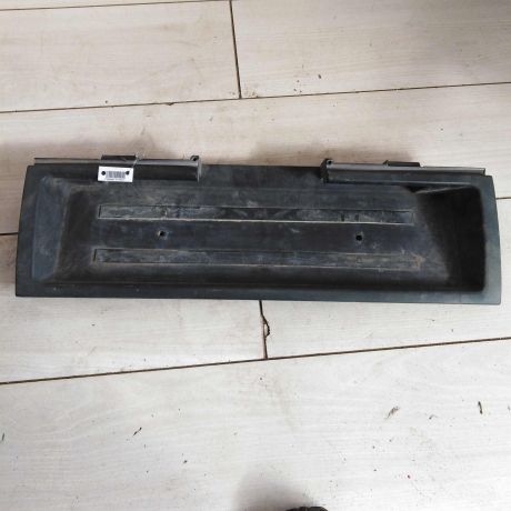 nakladka-dekorativnaia-audi-100-c4-na-krysku-universal-art-71120-big-0