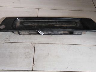 nakladka-dekorativnaia-audi-a6-c4-na-krysku-bagaznika-art-71121