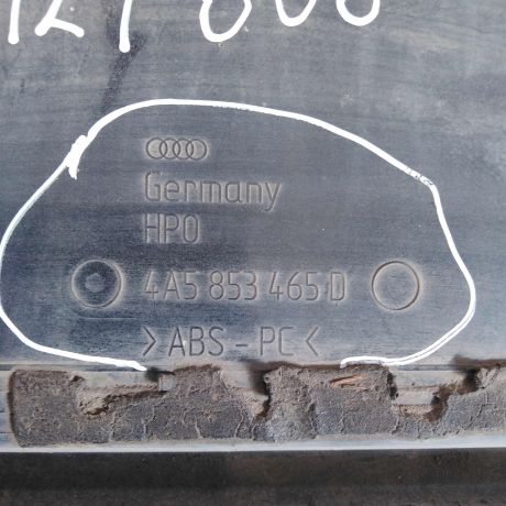 nakladka-dekorativnaia-audi-a6-c4-na-krysku-bagaznika-art-71121-big-3