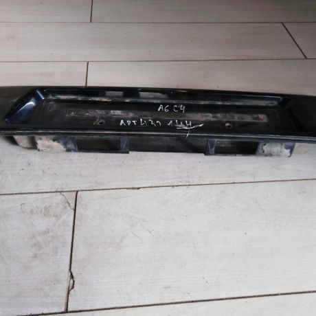 nakladka-dekorativnaia-audi-a6-c4-na-krysku-bagaznika-art-71122-big-0