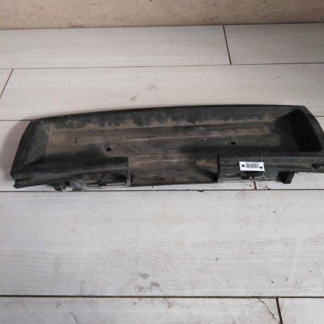 nakladka-dekorativnaia-audi-80-b4-na-krysku-bagaznika-universal-art-71124-big-3