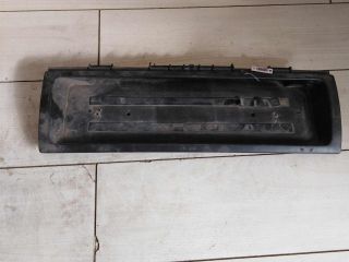 nakladka-dekorativnaia-audi-80-b4-na-krysku-bagaznika-art-71154