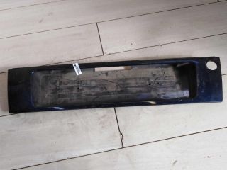 nakladka-dekorativnaia-audi-100-a6-c4-na-krysku-bagaznika-art-71156