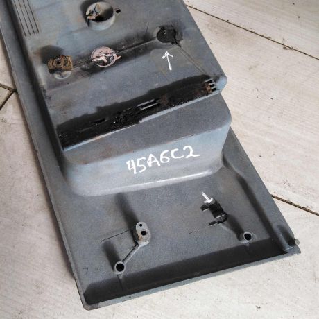 nakladka-dekorativnaia-audi-100-a6-c4-na-krysku-bagaznika-original-art-71159-big-2