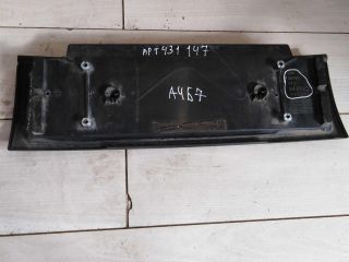 nakladka-dekorativnaia-audi-80-b4-na-krysku-bagaznika-sedan-art-71165