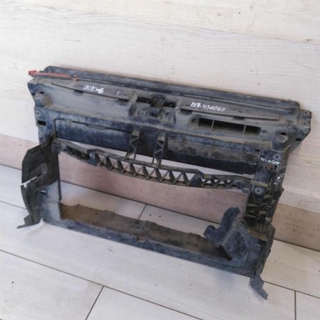 peredniaia-panel-televizor-defekt-volkswagen-polo-v-sedan-art-71268-big-0