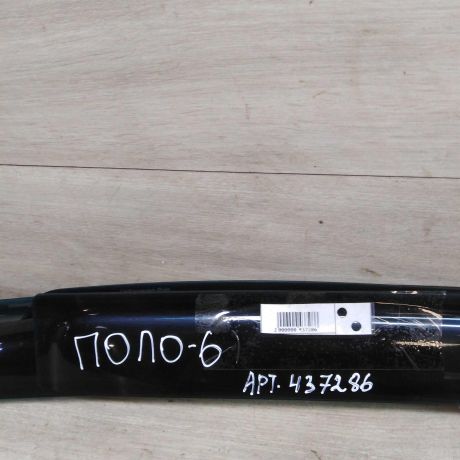 nakladki-na-dver-vetroviki-komplekt-volkswagen-polo-v-sedan-art-71301-big-1