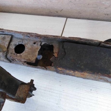 peredniaia-panel-televizor-nissan-primera-p11-art-71679-big-7