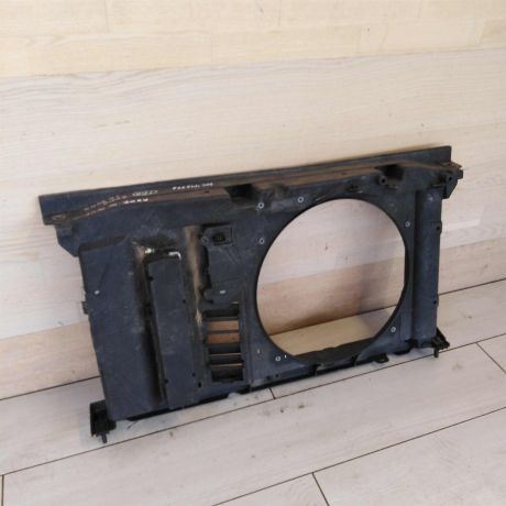 peredniaia-panel-televizor-peugeot-307-defekt-na-foto-art-72607-big-0