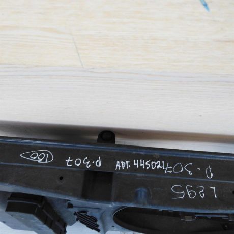 peredniaia-panel-televizor-peugeot-307-art-72608-big-4