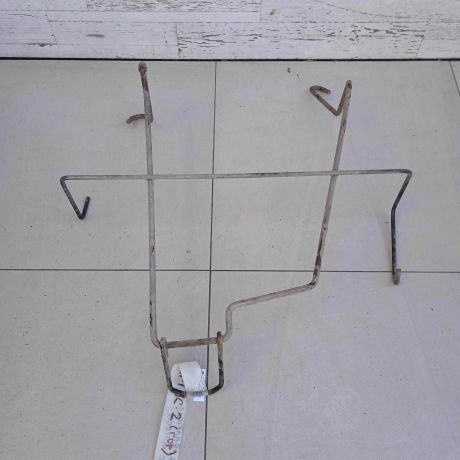 kreplenie-zapasnogo-kolesa-lada-largus-art-73566-big-0