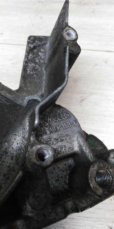 kryska-kolenvala-volkswagen-golf-5-art-14036-big-3