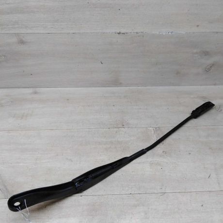 povodok-stekloocistitelia-pravyi-renault-sandero-stepway-ii-renault-logan-ii-renault-sandero-ii-art-76880-big-1