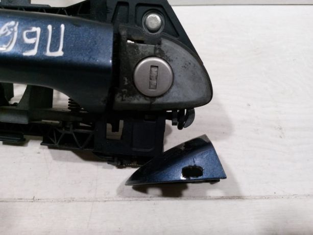 rucka-dveri-naruznaia-peredniaia-pravaia-defekt-volkswagen-passat-b6-art-77153-big-6