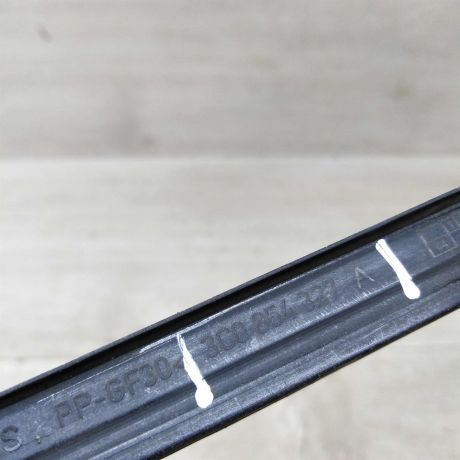 molding-levyi-lobovogo-stekla-volkswagen-passat-b6-art-77260-big-4