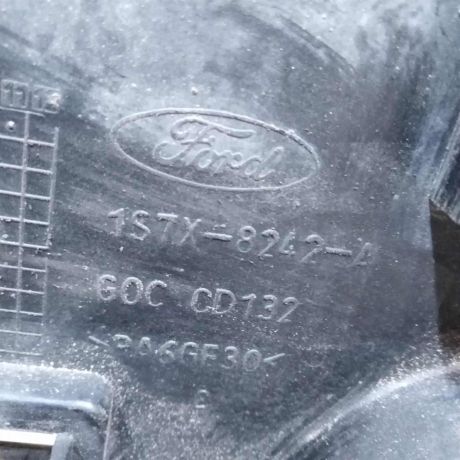 peredniaia-panel-televizor-ford-mondeo-3-art-77634-big-3