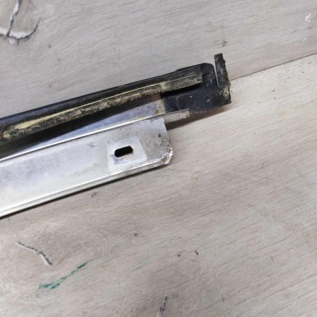 molding-lobovogo-stekla-pravyi-nissan-almera-ii-n16-art-77694-big-1