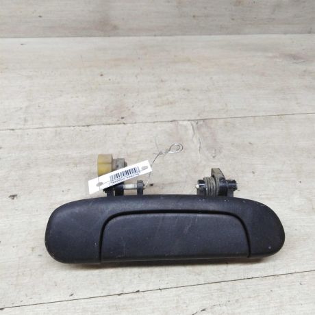 rucka-dveri-zadniaia-pravaia-naruznaia-mazda-323-art-78738-big-0