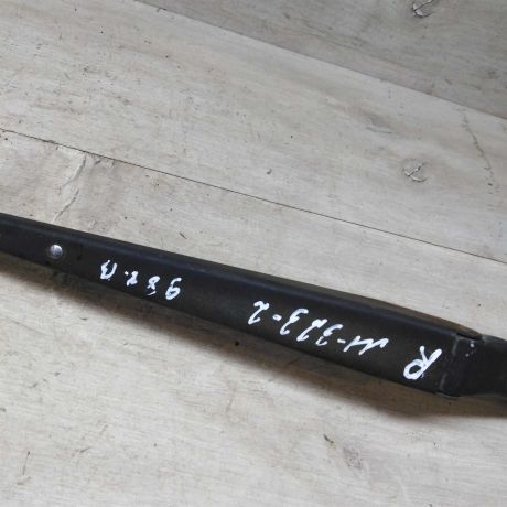 povodok-stekloocistitelia-dvornika-pravyi-mazda-323-ie-art-78804-big-1