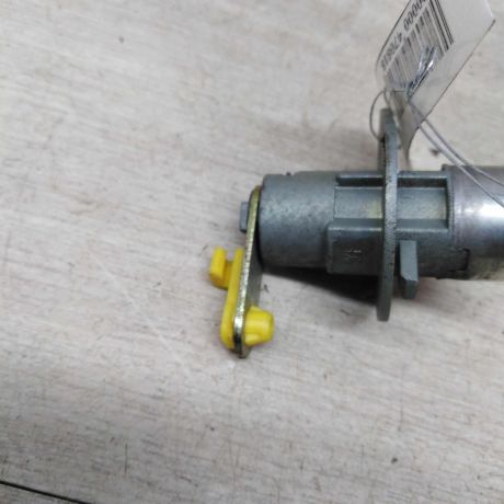 licinka-zamka-kryski-bagaznika-hyundai-getz-art-79638-big-2