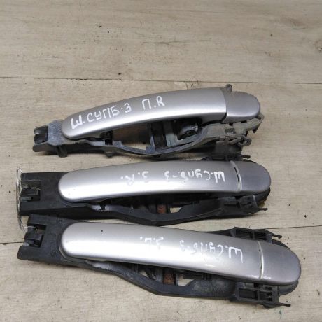 rucka-dveri-naruznaia-skoda-superb-i-art-79756-big-2