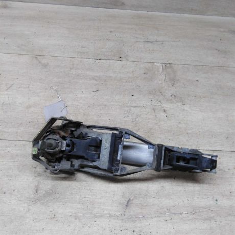 rucka-dveri-naruznaia-levaia-peredniaia-skoda-superb-i-art-79811-big-1