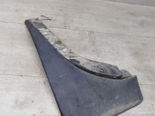 bryzgovik-zadnii-levyi-skoda-fabia-ii-restailing-art-80508