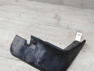 bryzgovik-perednii-pravyi-mitsubishi-lancer-x-art-81334