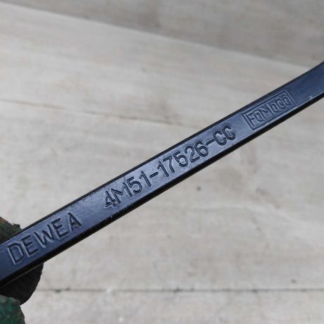 povodok-stekloocistitelia-pravyi-ford-focus-2-art-82208-big-1