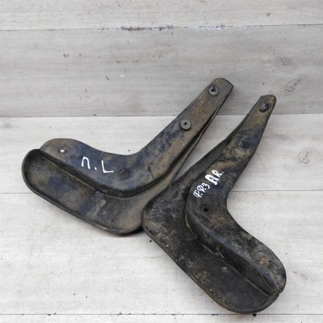 bryzgovik-perednii-dva-stuki-ford-focus-3-art-82314-big-1