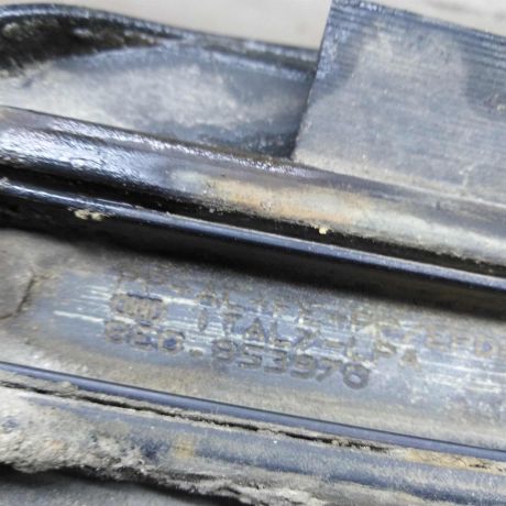 molding-dveri-zadnii-pravyi-niznii-audi-a4-b6-audi-a4-b7-art-82645-big-2